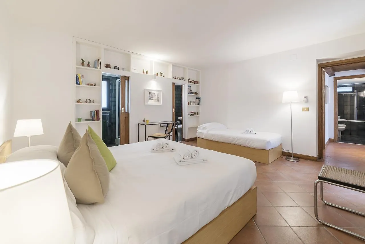 Monti Stairway To Heaven Apartment Rome Italy